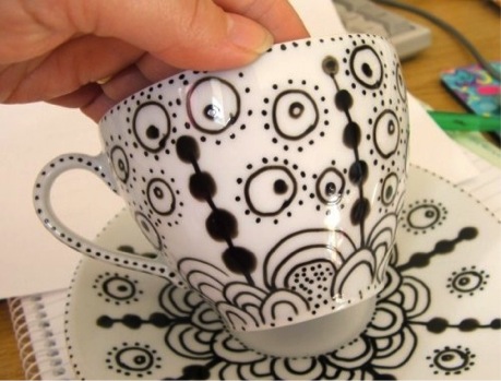 porcelain pen tea cup