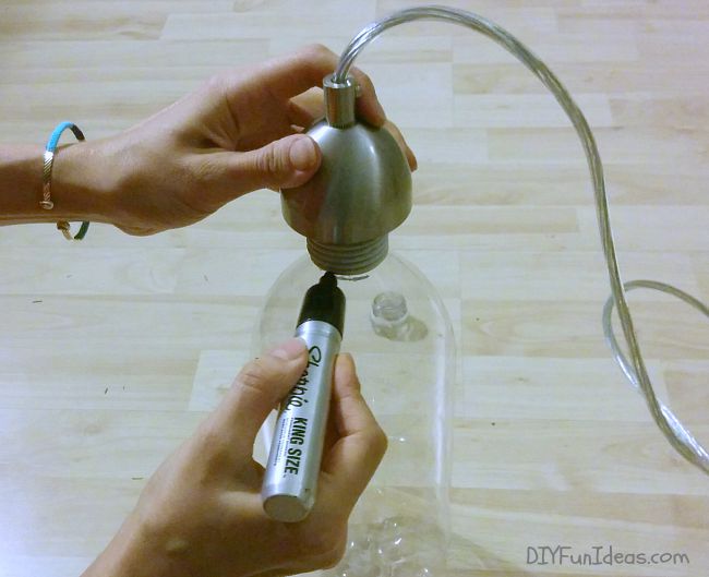 SUPER EASY DIY CONCRETE PENDANT LAMP FROM A 2-LITER BOTTLE