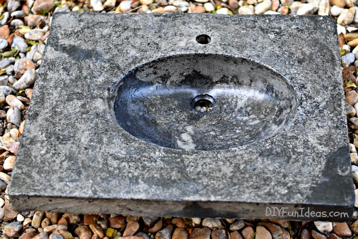 HOW TO MAKE A CONCRETE COUNTERTOP OR VANITY TOP WITH INTEGRAL SINK