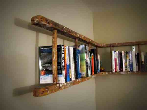 Diy Ladder Bookshelf Do It Yourself, How To Build A Ladder Shelf Bookcase