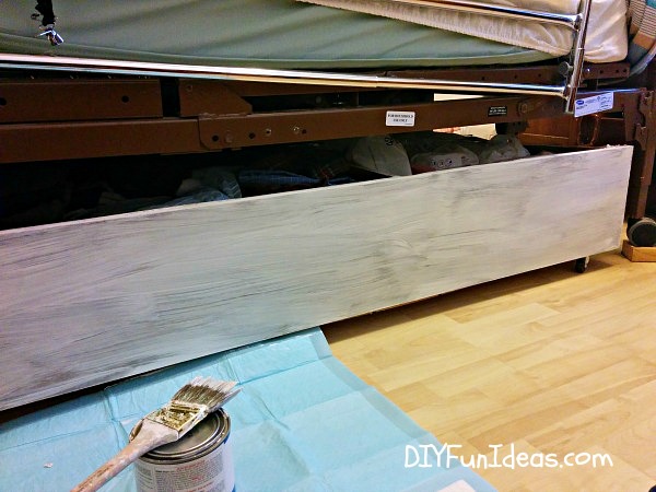 GENIUS DIY UNDER THE BED STORAGE