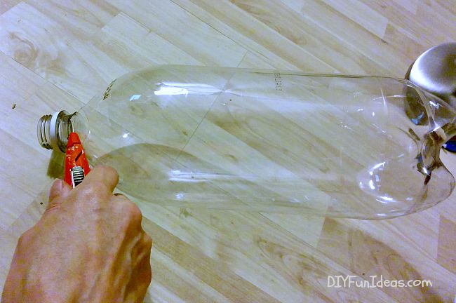 SUPER EASY DIY CONCRETE PENDANT LAMP FROM A 2-LITER BOTTLE