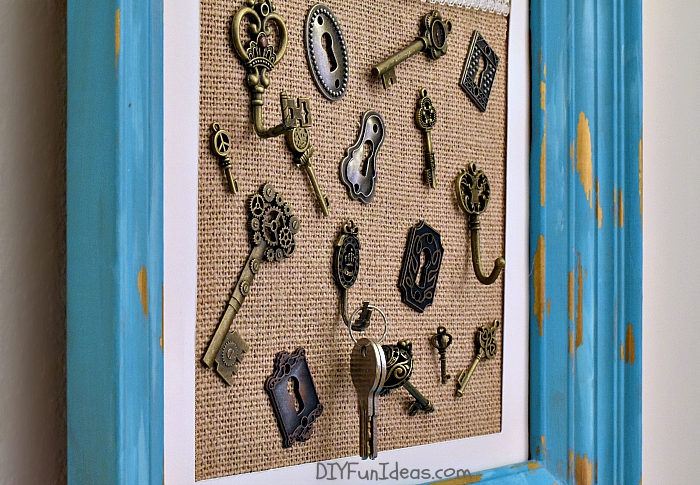 DIY Chicken Wire Picture Frame