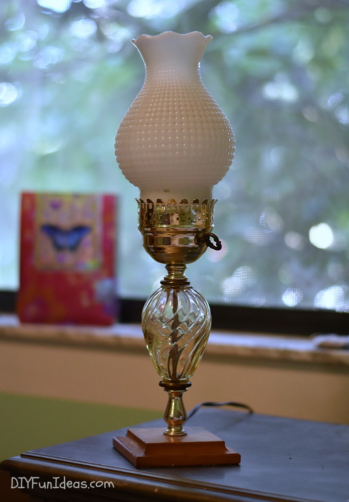 SUPER CUTE DIY SHABBY CHIC LAMP MAKEOVER